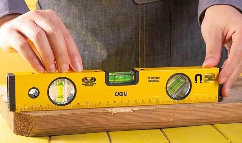 🧰 ۷ نکته کلیدی درباره ابزار تراز در ساختمان‌سازی که هر استادکار باید بداند